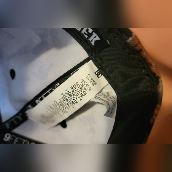 BNWT DC Shoes Camo Hat - Picture 2 of 8